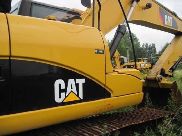 Caterpillar 320 В