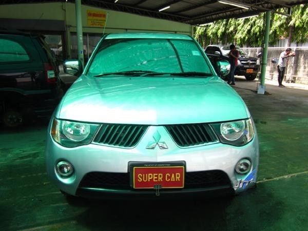 Mitsubishi TRITON MEGA CAB 2.5 GLX