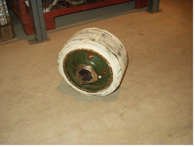 Unused solid tires - diam: 290 mm