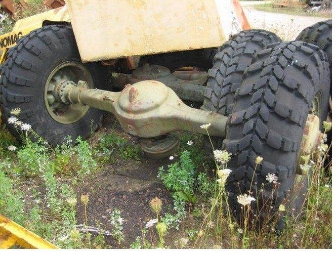 Axles, unused - tires 13.00 x 18, 8 ply