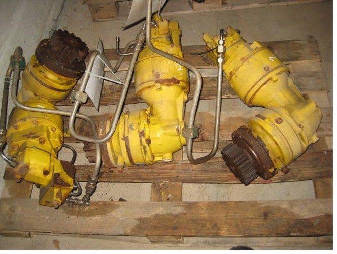 Right-angle gear typ P6A-102-MC with hyd. motor