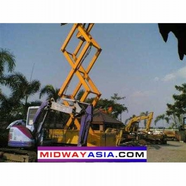 ISUZU Nischa ManLift