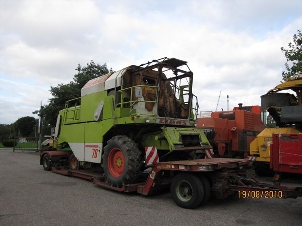 Claas Dominator 76