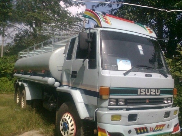 ISUZU 