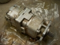 Komatsu (54) pump for transmission - Getriebepumpe, Accessori e parti di ricambio per Dozer, Costruzioni