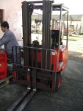 Linde E 15 C / 322, Camion contrabalasat cu 3 roti, Stivuitoare