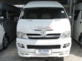 Toyota HIACE COMMUTER 2.5 D4D, รถตู้, เครื่องจักรงานขนส่ง