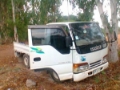 Isuzu NHR, Camion plateau ridelle, Transport
