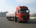 Dongfeng CSC5311GYYD10、タンカートラック、輸送