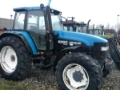 纽荷兰 8260、拖拉机 120-139 hp、农业机械
