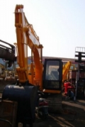 卡特彼勒 E120B、履带挖掘机、建筑机械