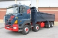 HINO 700 SERIES 8X4 TIPPER, Самосвалы , Транспорт