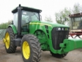 约翰迪尔 8270R、拖拉机 200 hp 以上、农业机械