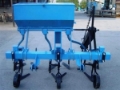 Cultivator / prasitor pe 2 randuri cu fertilizare, Cultivatoare, Utilaje agricole