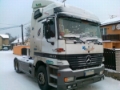 Mercedes-Benz 18.43, 曳引機 4x2, 運輸工具