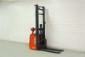 LINDE Штабелер самоходный LINDE L16 4520, 4-x ходовые ричтраки, Складская техника