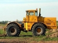 К 700, รถแทรกเตอร์ มากกว่า 200 แรงม้า, เครื่องจักรงานเกษตรกรรม