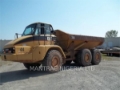Caterpillar 725، ساحبات مفصلية، الإنشاء