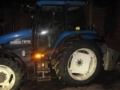 纽荷兰 TS110、拖拉机 100-119 hp、农业机械