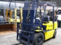 Komatsu FD25T-11、四輪フォークリフト、資材運搬設備