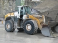 Liebherr L574, Kolesni nakladalci, Gradbeništvo