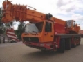GROVE GMK 4090, Camion plateau ridelle avec grue, Transport