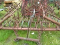 KVERNELAND 4,8 m C- tandsharve, 耙車, 農業機械