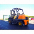 DAEWOO D45SC-2، رافعة شوكية رباعية العجلات، التعامل مع المواد