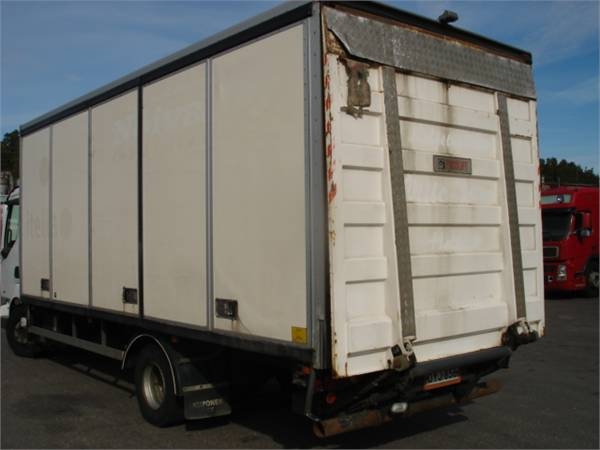 二手renault midlum 180 货箱式卡车