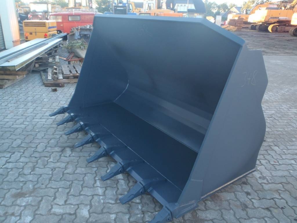 Fuhrmann (0348) 2.8 cbm A.E.I Schaufel