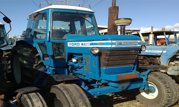 Ford tractor model 7700 #3