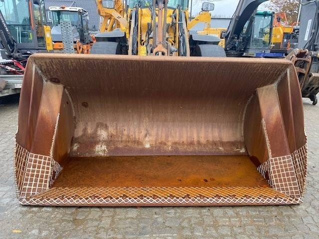 Kaiser (5256) ca. 3.6 cbm gebr. Hochkippschaufel / bucket