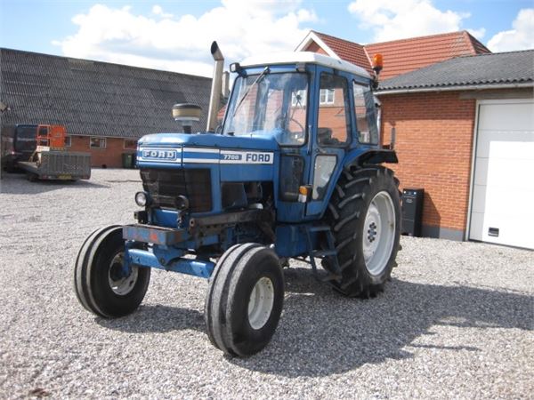 Ford 7700 fwa tractor #2