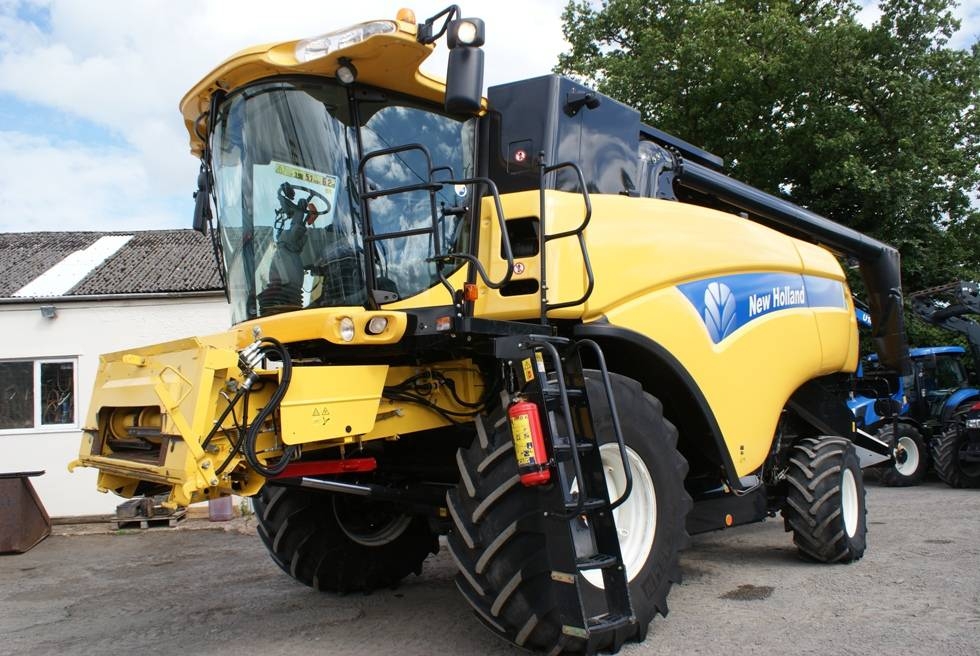 new holland cx8040