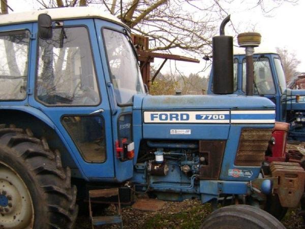 Ford 7700 farm tractor #8