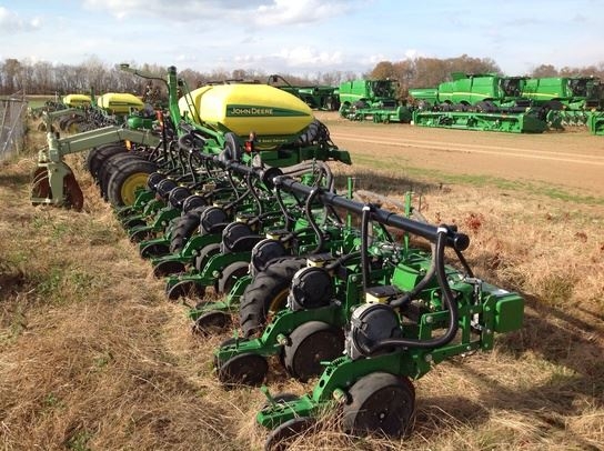 mascus台湾 农业机械 播种机 种植器 john deere john deere dr24