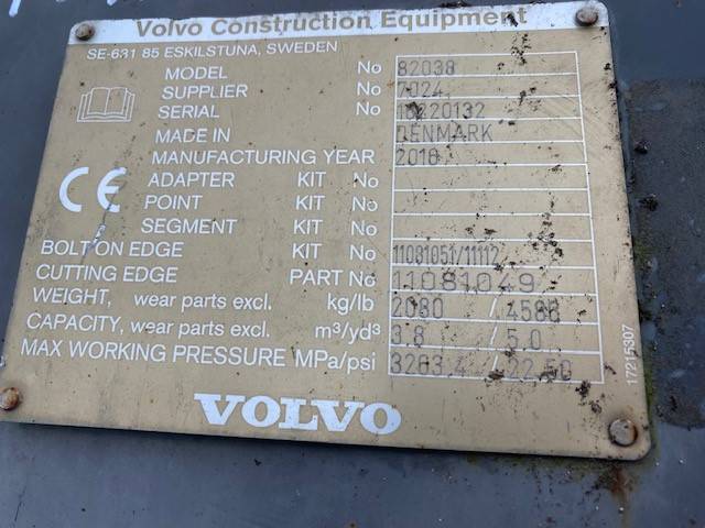 Volvo 2.75 m Hochkippschaufel Volvo festanbau 3.8 (2539)