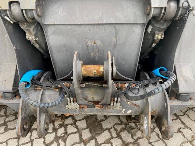 Volvo 2.75 m Hochkippschaufel Volvo festanbau 3.8 (2539)