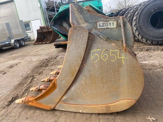 Other (5654) 1.70 m H. Schoch TL / bucket