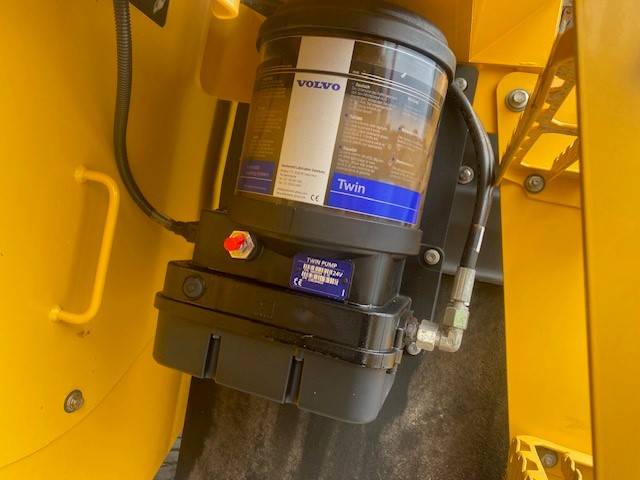 Volvo L 110 H MIETE / RENTAL (12005747)