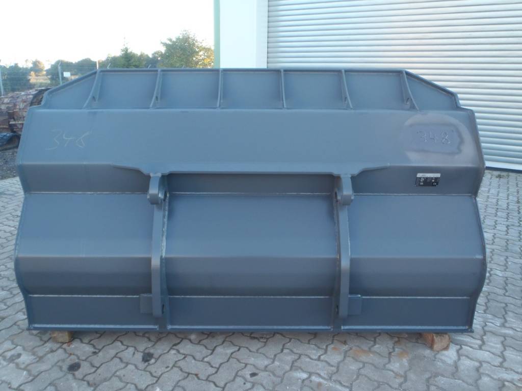 Fuhrmann (0348) 2.8 cbm A.E.I Schaufel