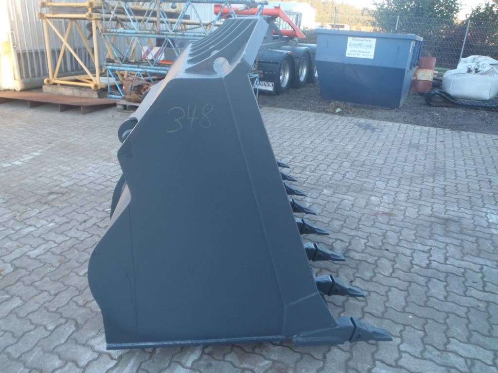 Fuhrmann (0348) 2.8 cbm A.E.I Schaufel