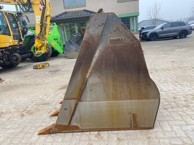 Seiler (1223)  3.8 cbm neuw. Schaufel / bucket