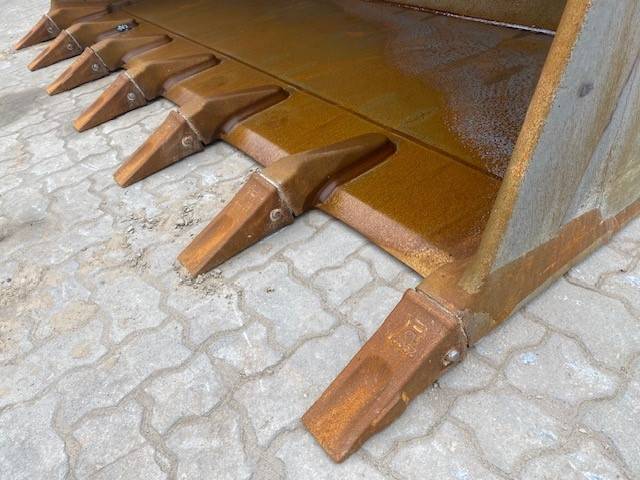 Seiler (1223)  3.8 cbm neuw. Schaufel / bucket