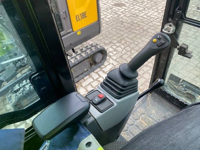 CAT 301.8-05A MIETE / RENTAL (12001902)