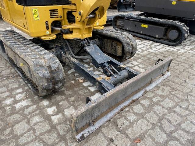 CAT 301.8-05A MIETE / RENTAL (12001902)