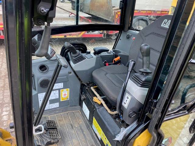 CAT 301.8-05A MIETE / RENTAL (12001902)