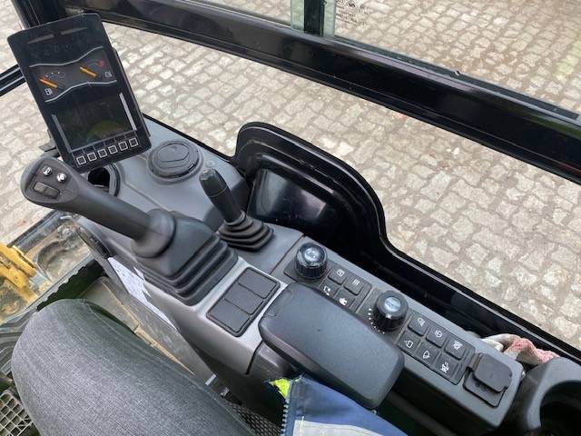 CAT 301.8-05A MIETE / RENTAL (12001902)