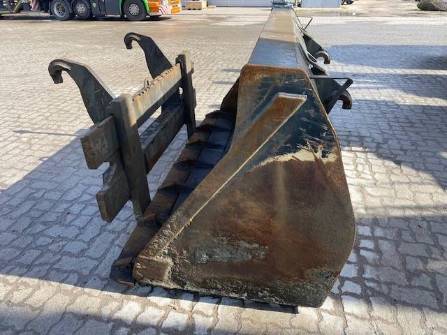Terex TL 160  2x Schaufel (12005689)