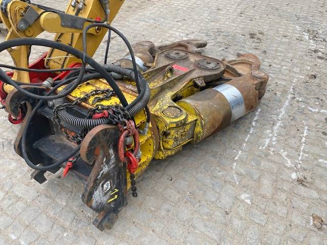 Epiroc CB 2500 Zange CW 40 (12005838)